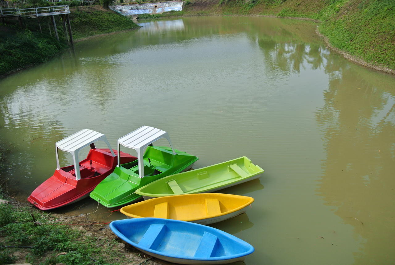 Baanraisooksangchan Kaeng Kachan Buitenkant foto