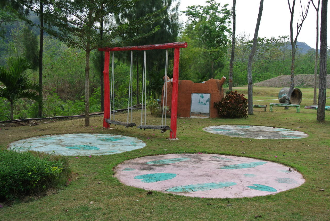 Baanraisooksangchan Kaeng Kachan Buitenkant foto