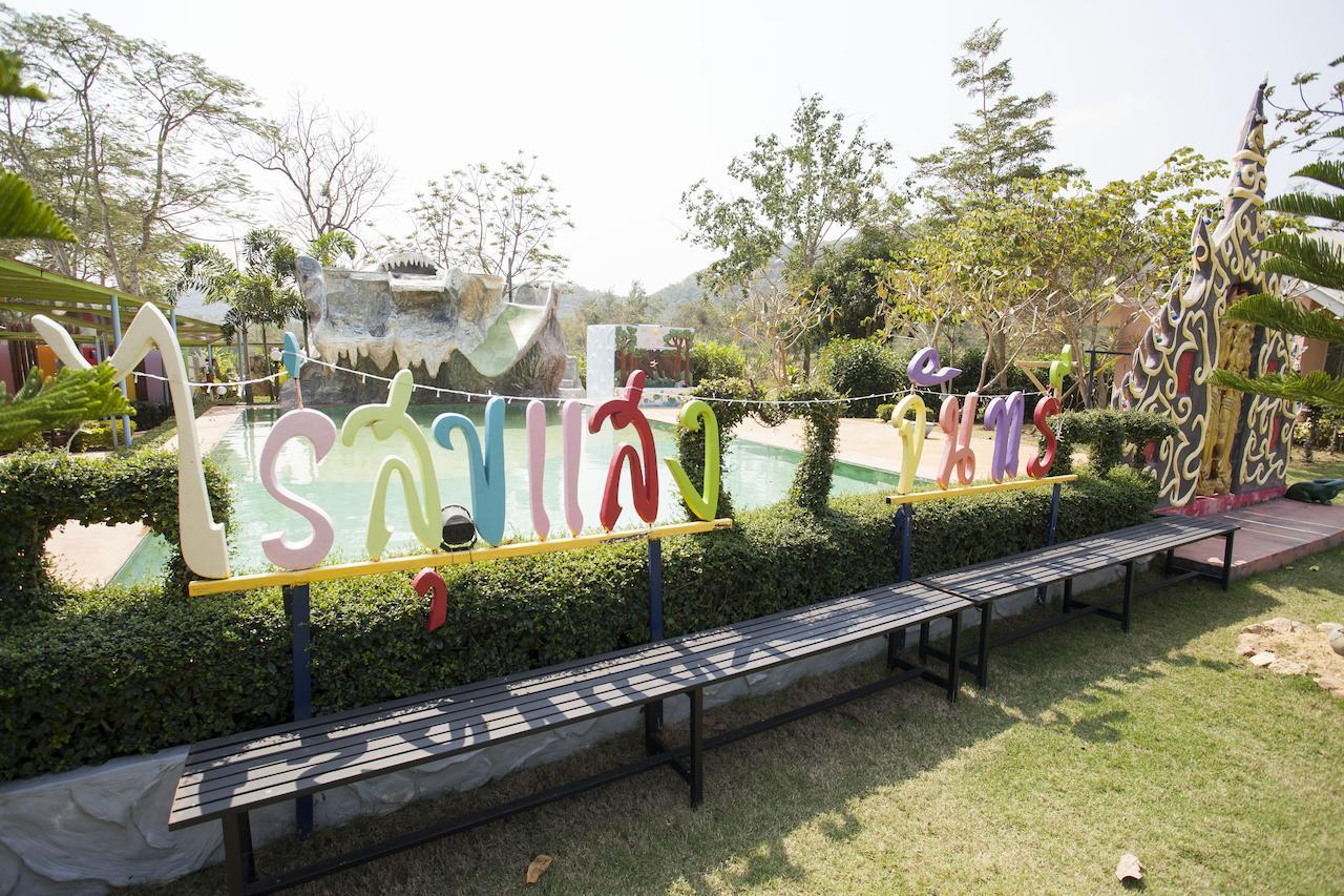 Baanraisooksangchan Kaeng Kachan Buitenkant foto
