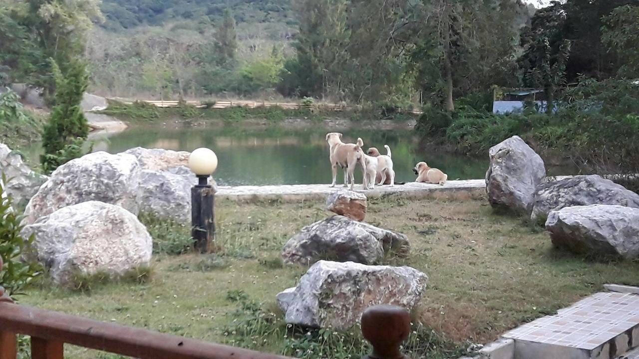 Baanraisooksangchan Kaeng Kachan Buitenkant foto